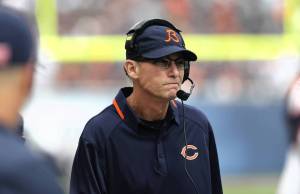 Bears Coach Entire Halftime Speech Consists Of 15 Minute Long